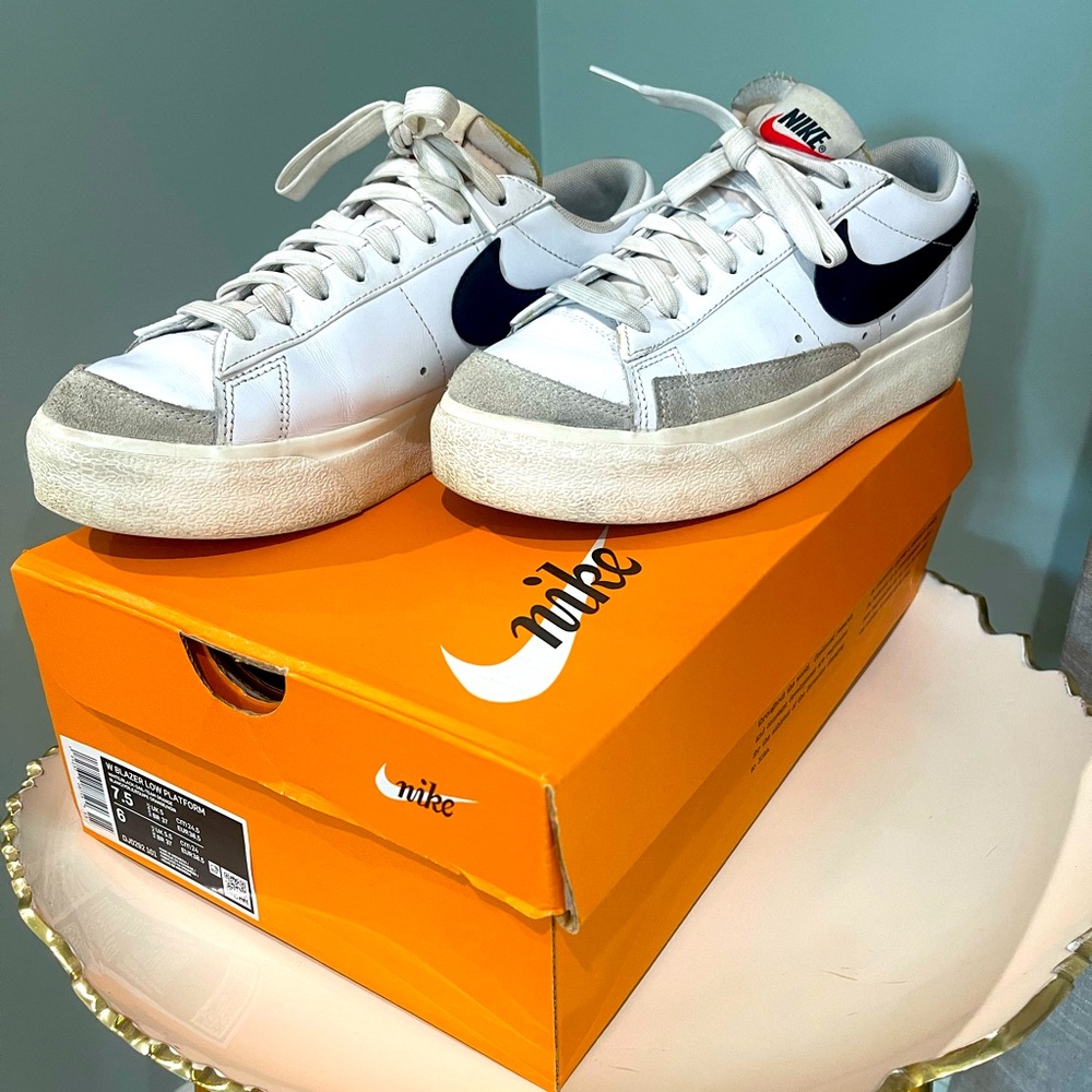 Nike Blazer Low Platform Womens Size 7.5 White Athletic Shoes DJ0292-101